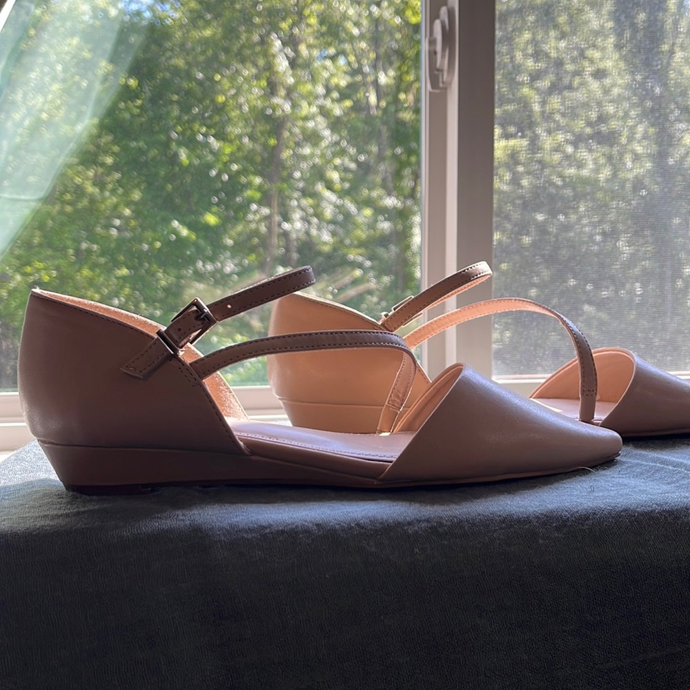New flats in neutral tone.